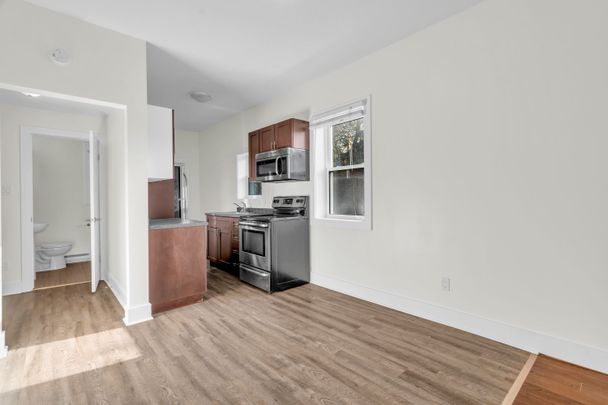 For Lease - 98 Church Street Unit# Unit B (Main), Kitchener, Ontario - Photo 1