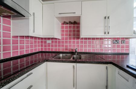 2 bedroom semi-detached house to rent - Photo 4