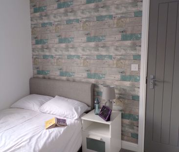 Exceptional house share, close to hospital, industrial estates, tow... - Photo 3