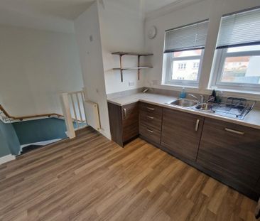 2 bedroom semi-detached villa to rent - Photo 5