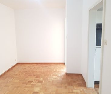 2.5-room apartment in Vendlincourt with large shared garden - Photo 2