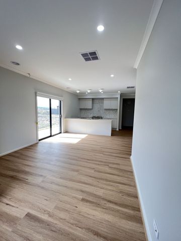 Modern Living - Photo 5