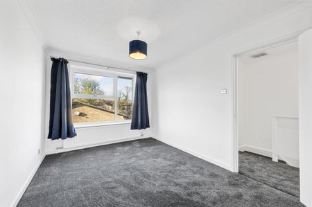 4 bedroom terraced house to rent - Photo 4