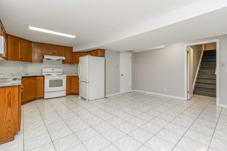 For Lease - 286 FERNFOREST Drive, Brampton, Ontario - Photo 3