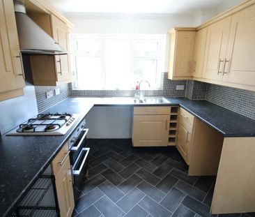 Elmete Avenue, Sherburn In Elmet, Leeds - Photo 3