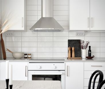 Löjtnant Granlunds Väg 18 - Photo 1