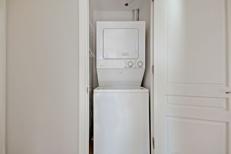 For Lease - 10 Bellair Street Unit# 1003, Toronto, Ontario - Photo 3