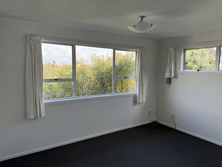 Property Management9 Laurina Rd, Sunnynook - House for Rent - Photo 4