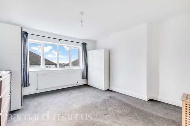 Crescent Way - Photo 1