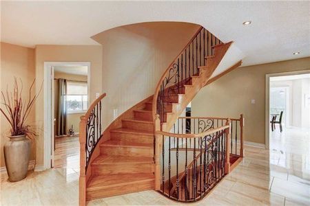 For Lease - 21 Kersey Crescent, Richmond Hill, Ontario - Photo 4