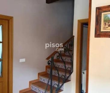 Casa adosada en alquiler en Tomelloso - Foto 1