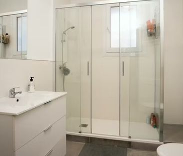 Avinguda Diagonal, Barcelona, Catalonia 08021 - Photo 3