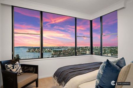 Luxurious 3-Bedroom Apartment with Spectacular Harbour Views! - Photo 2