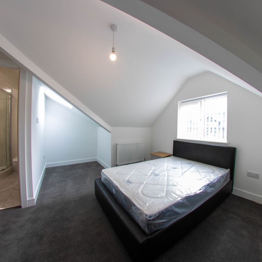 Royal Park Avenue, Leeds, LS6 1EZ - Photo 1