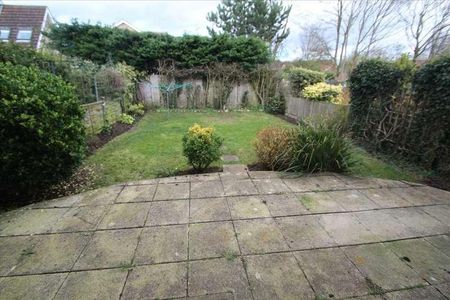 Epsom Drive, Ipswich, IP1 - Photo 4