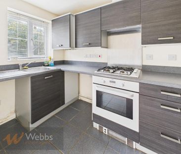 2 bedroom end of terrace house to rent - Photo 2