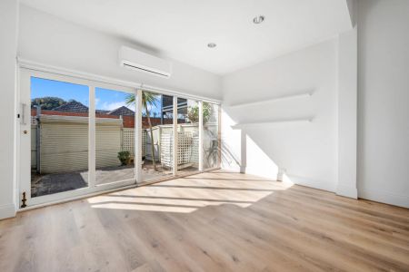 Light-Filled Home in Prime Location! - Photo 4