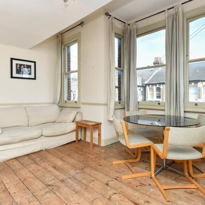 3 bedroom apartment to rent - Photo 1