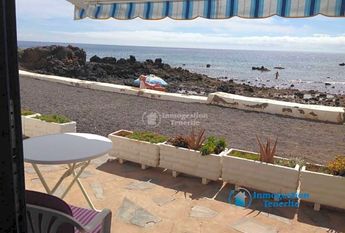 ** To rent 1 bedroom beach front house in Las Galletas