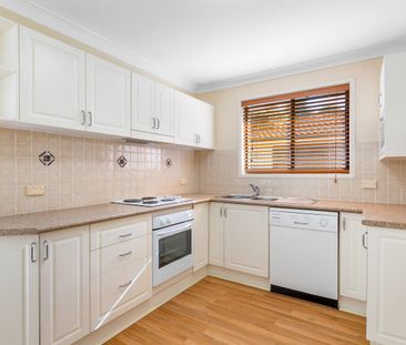 Neat, Tidy & Ready to Move In - Photo 6