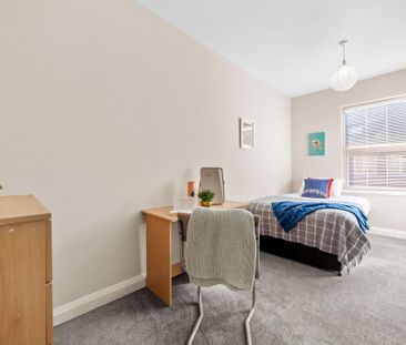 5 bedroom terraced house to rent - Photo 2