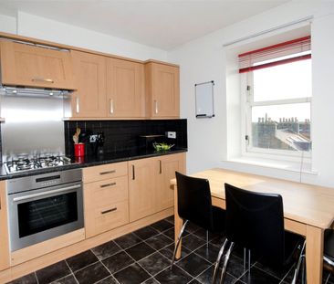 2 bedroom apartment to rent - Photo 6