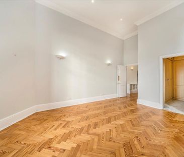 3 bedroom flat to rent - Photo 6