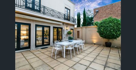 Bluestone Villa C.1890, Over Two Levels, Stylish Interiors, Entertainer's Terrace, Swimming Pool, Spa and Garaging for 2 Cars. - Photo 5