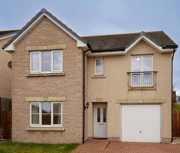 4 bedroom detached house to rent - Photo 1
