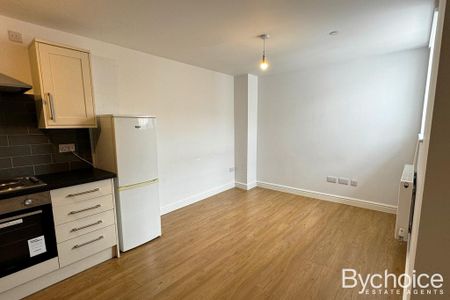 2 bedroom apartment to rent - Photo 5