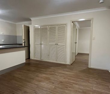 Large Unit - Photo 2