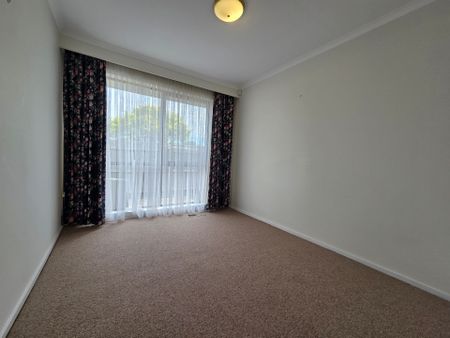 2 Bed Unit in Perfect Location - Photo 5