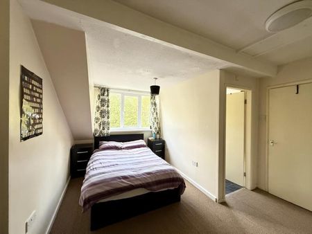 2 bedroom terraced house to rent - Photo 4