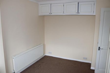 3 bedroom link detached house to rent - Photo 5