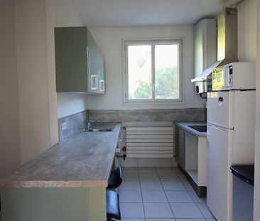 Location Appartement 3 pièces 55m² - Photo 2