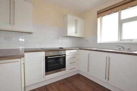 2 bedroom flat to rent - Photo 4