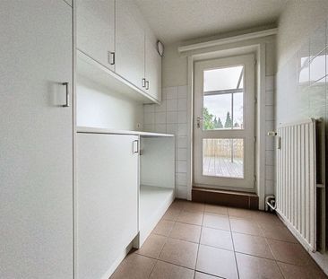 Instapklaar duplexappartement nabij centrum Brasschaat - Photo 1