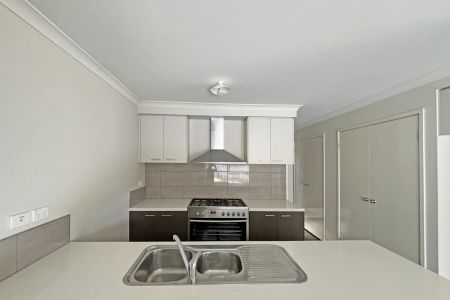 Great Family Home - Photo 4