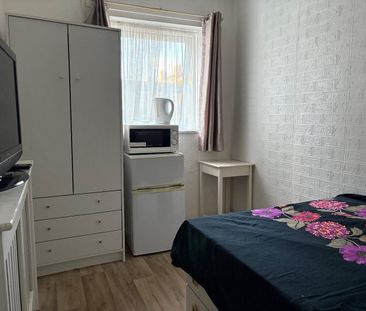 Room in a Shared House, Villiers Street, CV2 - Photo 1