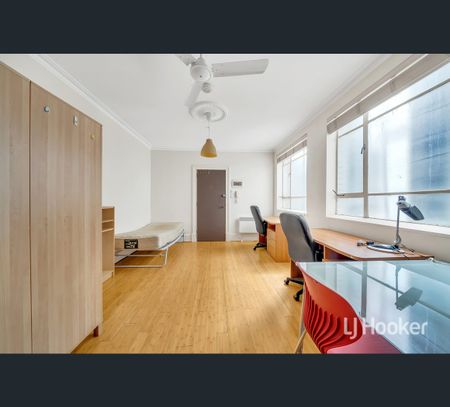 112/445 Elizabeth Street, Melbourne, Vic 3000 - Photo 2