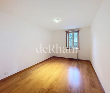 Charming 4.5-room duplex apartment with garden! - Photo 1