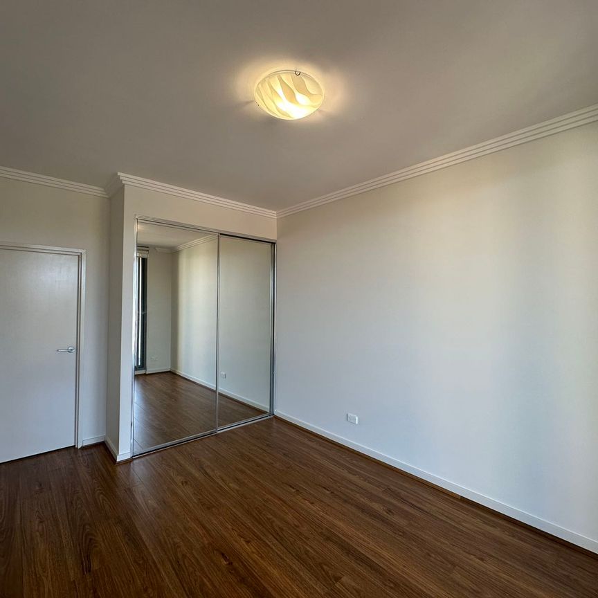 Brand New Timber Flooring and Fresh Painting with Access to Premium Resident Facilities - Photo 1