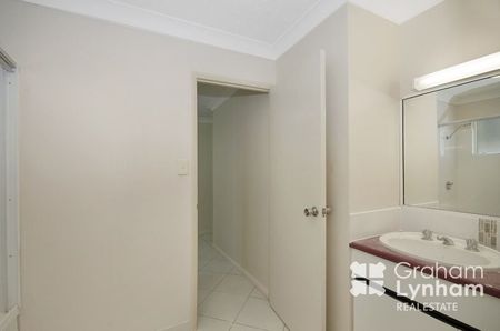 48 Colchester Crescent KIRWAN QLD 4817 - Photo 5