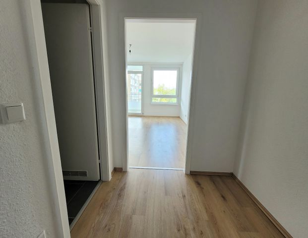 Schöne 2-Zimmer-Wohnung mit Balkon! - Foto 1