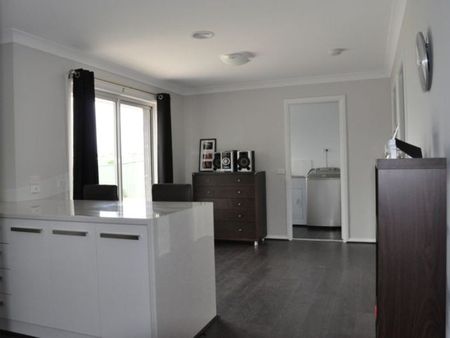 VERY STYLISH HOME - Photo 2