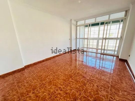 Alquiler de piso en Calle Héroe de Sostoa, Málaga, 29 - Photo 1