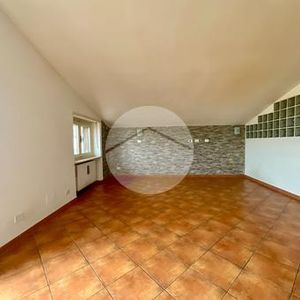 Quadrilocale in affitto - Photo 2