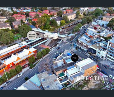 RENOVATED FLAT SECONDS AWAY FROM ARNCLIFFE STATION! - Photo 6