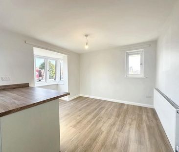 4 bedroom detached house to rent - Photo 4