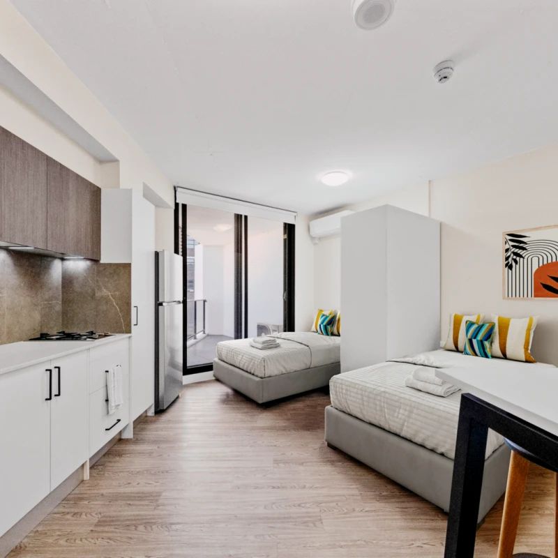 Castle Petersham, Sydney - Photo 1